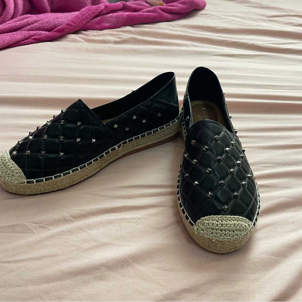 Crochet Flats - Picture 2 of 4